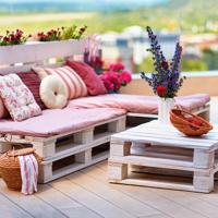 Explore the potential of wooden pallets with inspiring DIY project ideas to enhance your home decor and garden.